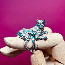 Load image into Gallery viewer, Heart Covered Leopard Sterling Silver Ring