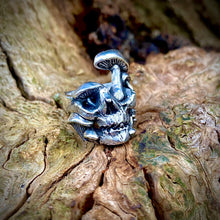Load image into Gallery viewer, Destroying Angel Mushroom Sterling Silver Skull Ring